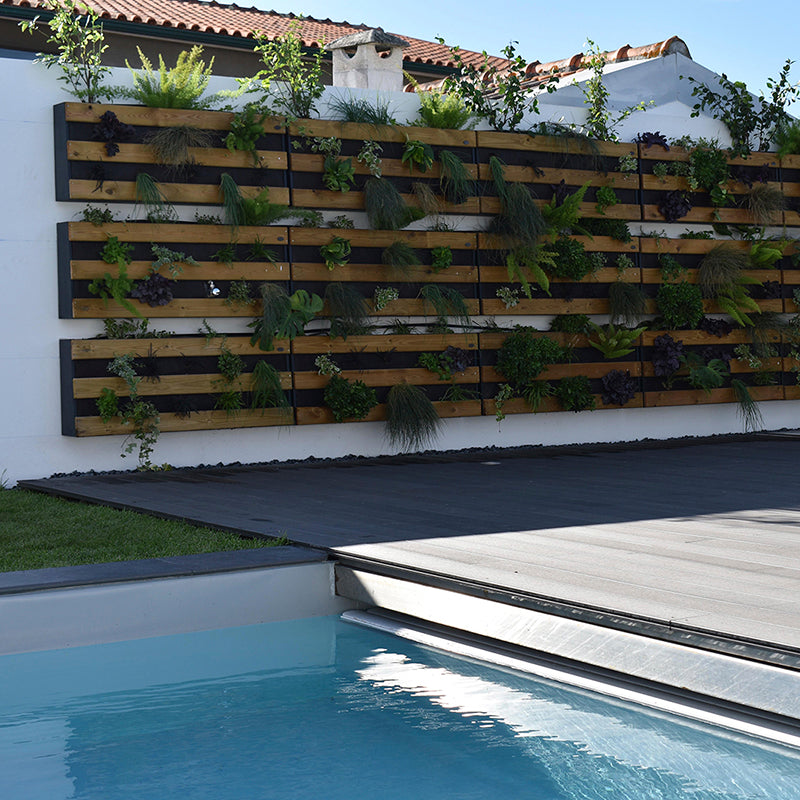 Jardín vertical L de 120 cm, diseñado para cultivo en espacios reducidos con capacidad de 90 litros.