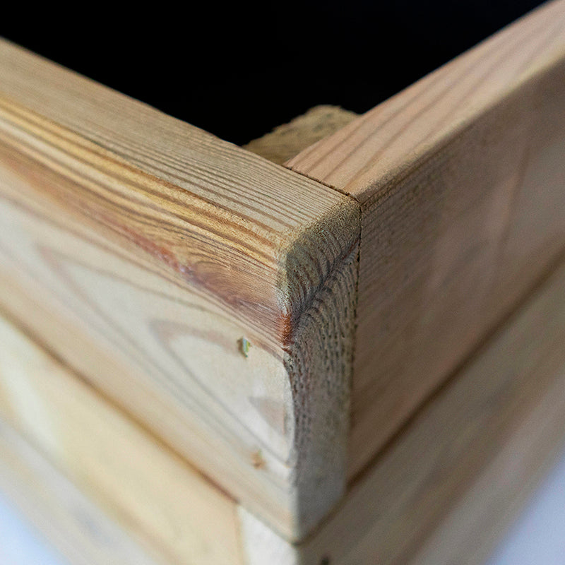 Jardinera cuadrada Pun de 70x70x40 cm, ideal para cultivar plantas en espacios exteriores.