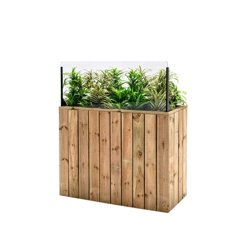 Jardinera de madera fija autoportante con paraviento, ideal para separar espacios en terrazas y jardines.